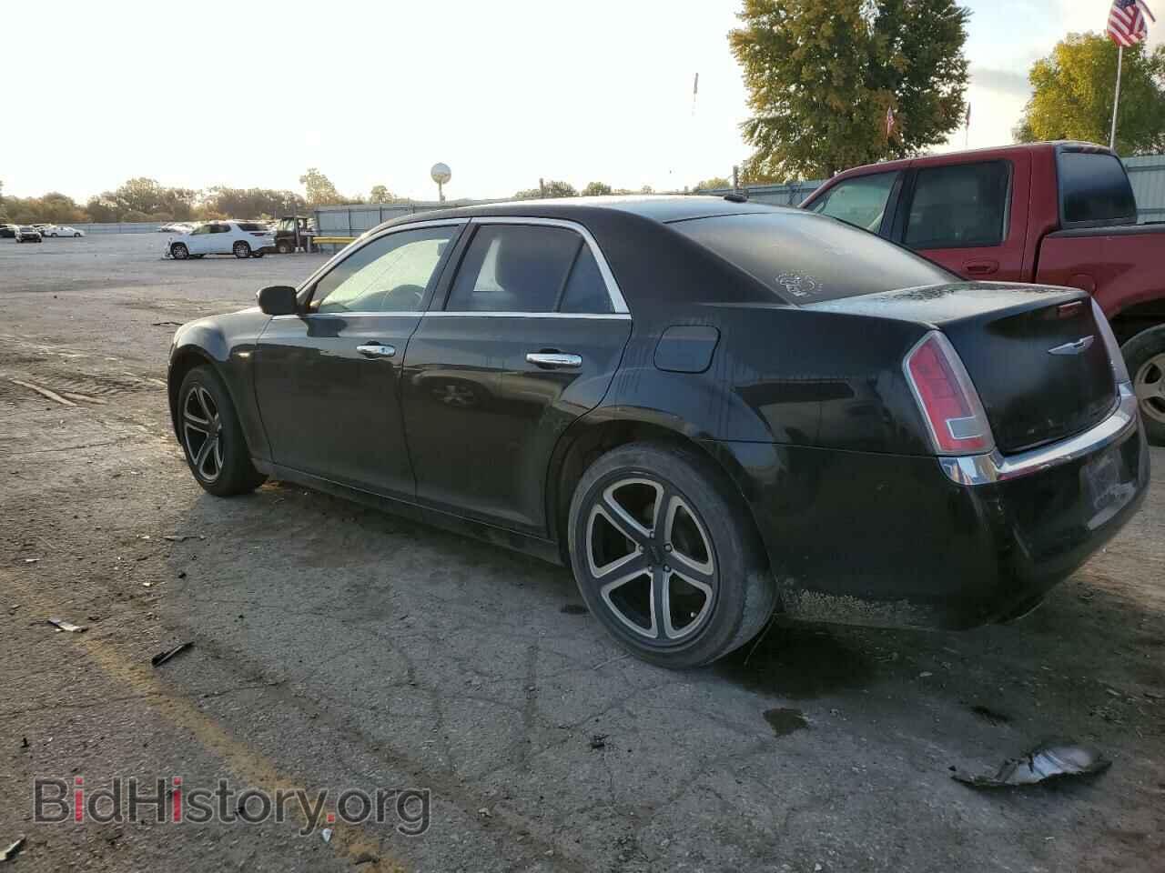 2011 CHRYSLER 300 - VIN: 2C3CA5CG4BH533486 - Фото 2
