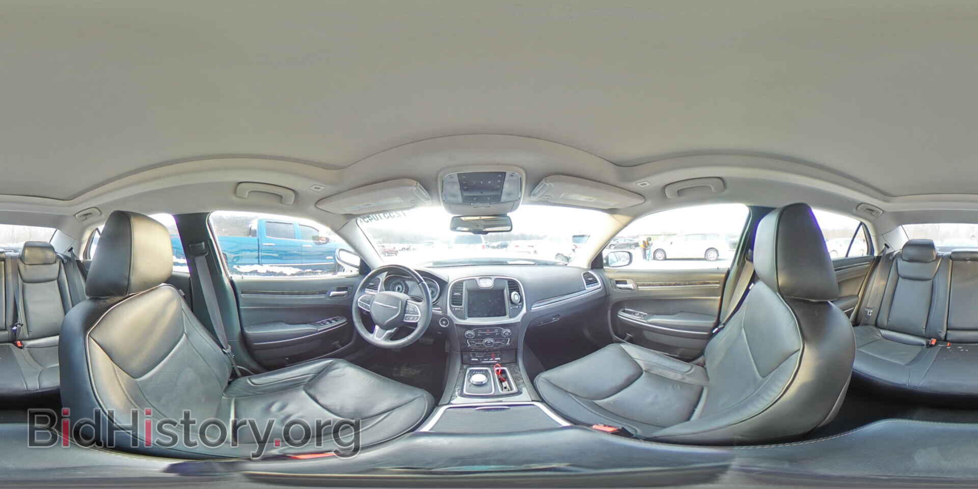2019 CHRYSLER 300 - VIN: 2C3CCAKG4KH722711 - Фото 14