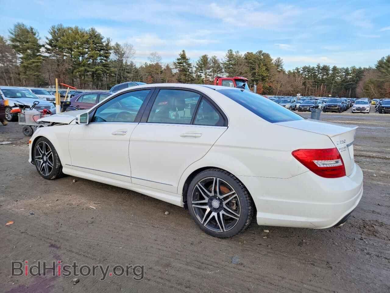 2014 MERCEDES-BENZ C-CLASS - VIN: WDDGF4HB4EA923292 - Фото 2
