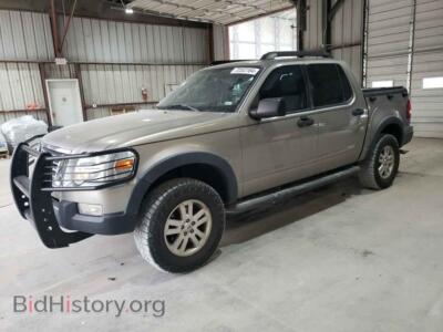 2008 Ford EXPLORER XLT, silver — VIN 1FMEU51E18UB20357, Copart