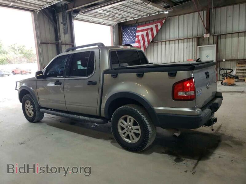 2008 Ford EXPLORER (VIN 1FMEU51E18UB20357) — фото 2 из 12