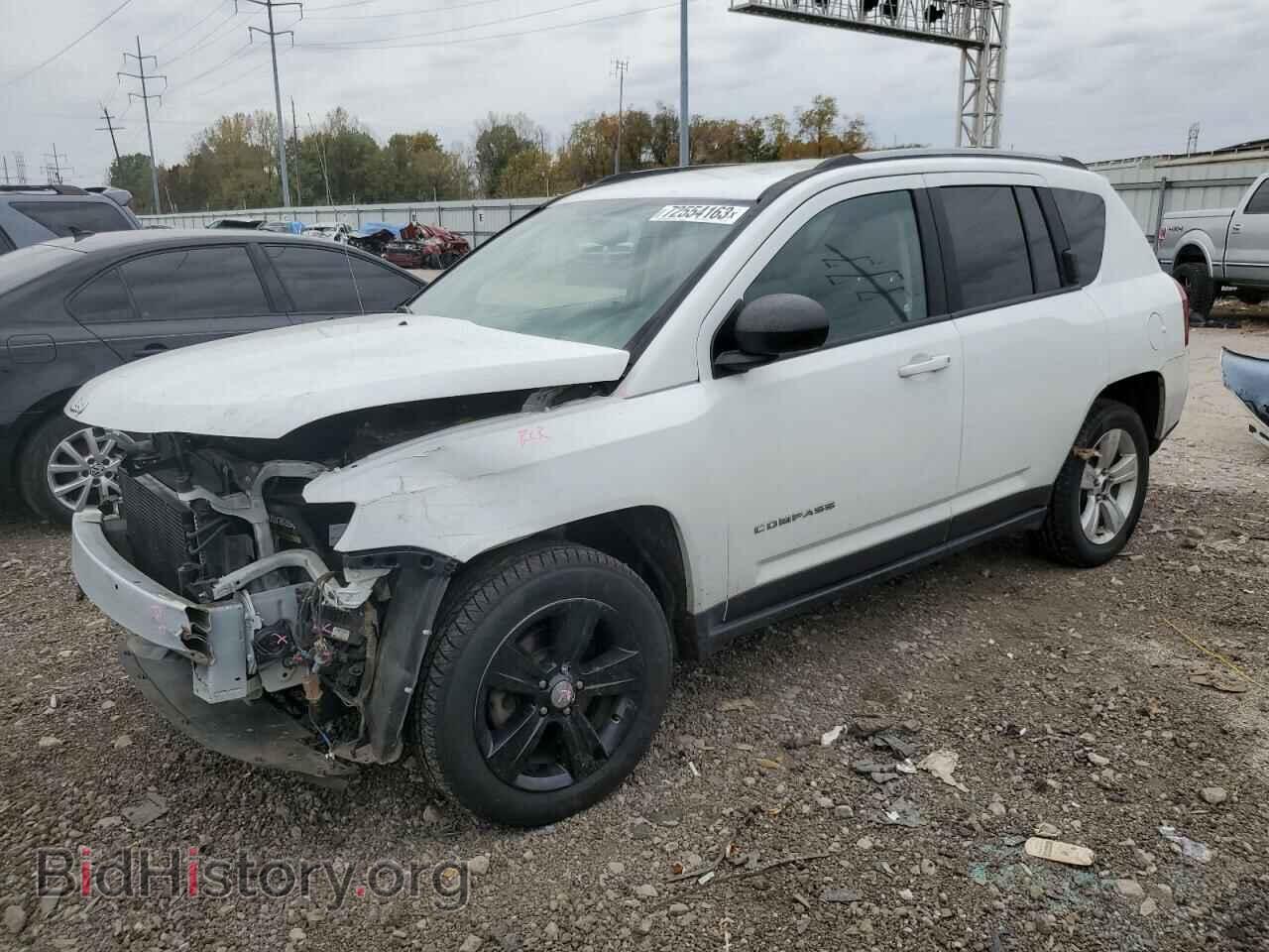 Фотография 1C4NJDBB4HD154384 - JEEP COMPASS 2017