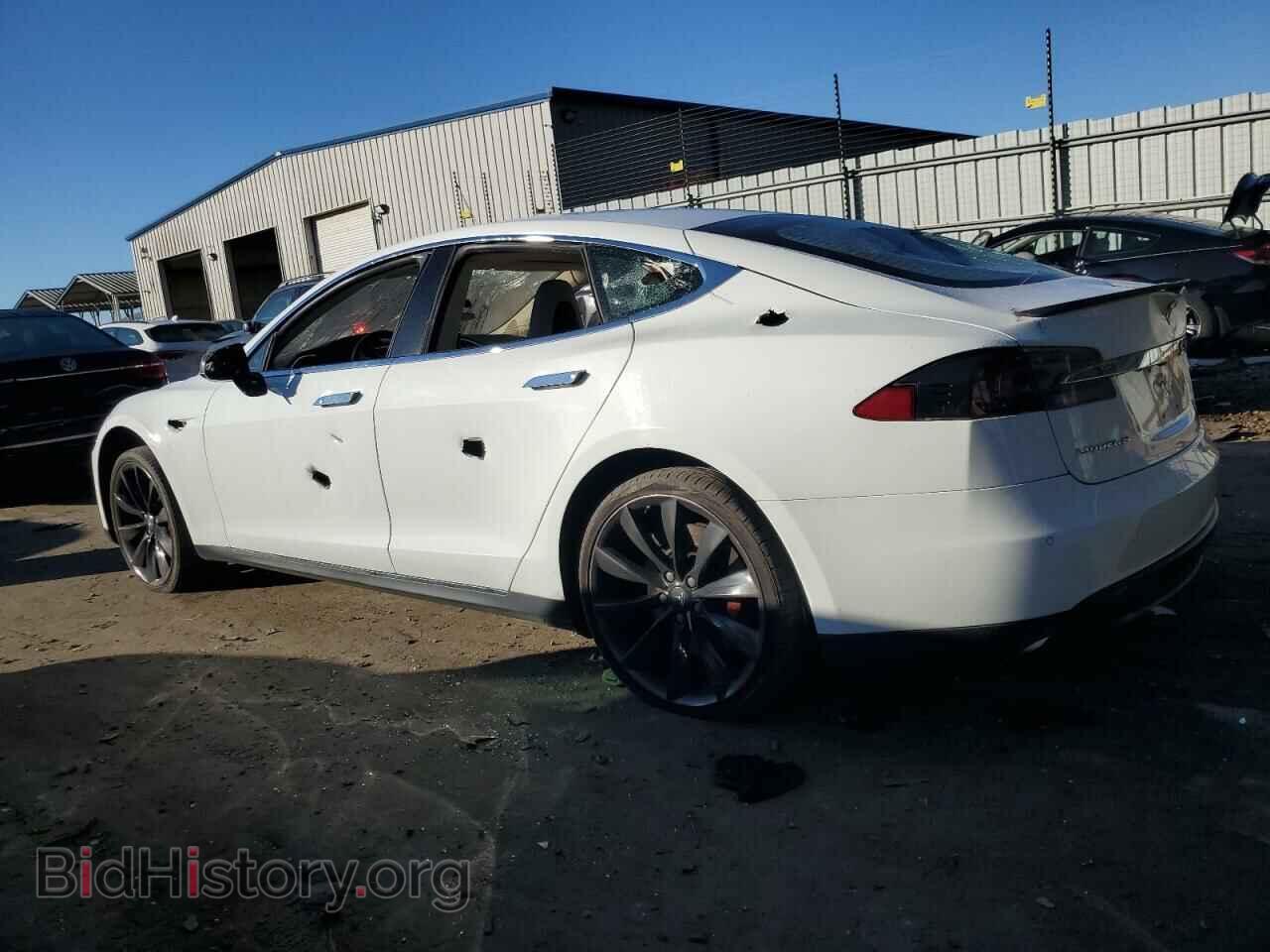 2013 TESLA MODEL S - VIN: 5YJSA1CP6DFP26943 - Фото 2