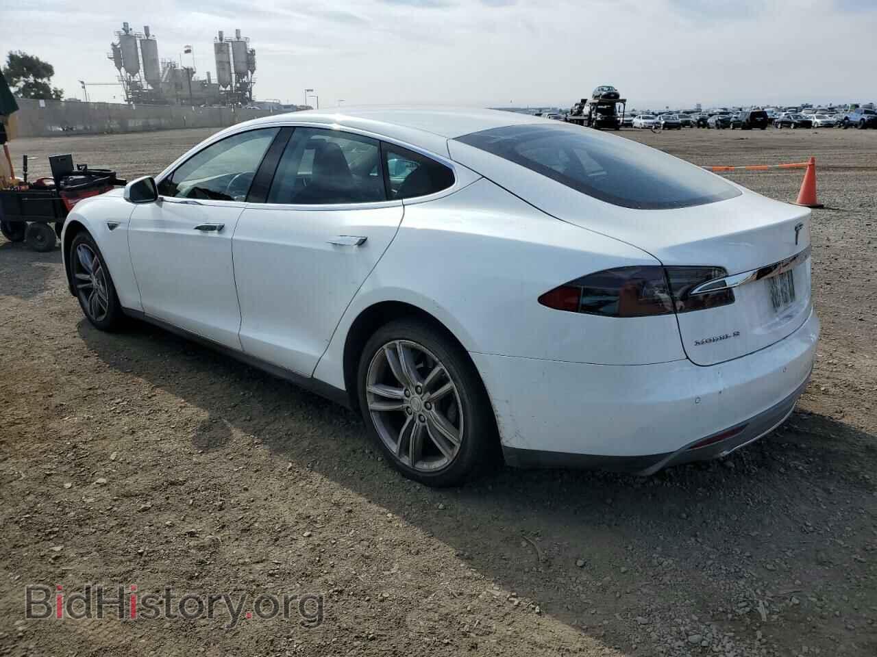 2014 TESLA MODEL S - VIN: 5YJSA1H15EFP35204 - Фото 2