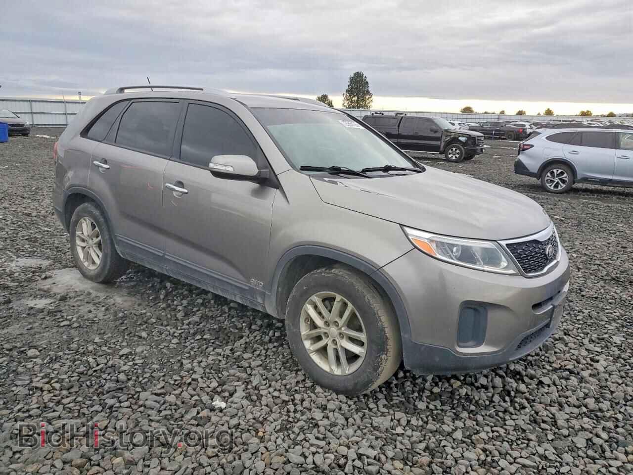 2015 KIA SORENTO - VIN: 5XYKTDA73FG596517 - Фото 4