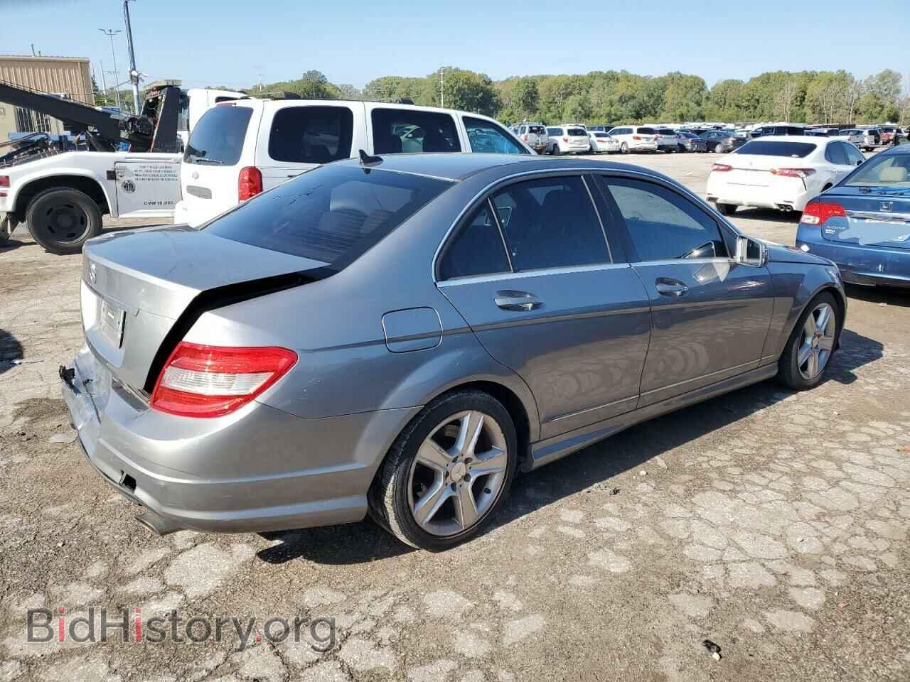 2011 MERCEDES-BENZ C-CLASS - VIN: WDDGF5EB6BR138652 - Фото 3