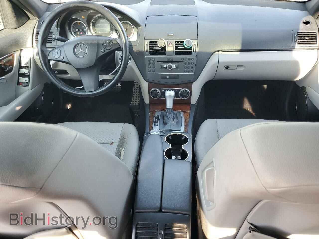 2011 MERCEDES-BENZ C-CLASS - VIN: WDDGF5EB6BR138652 - Фото 8
