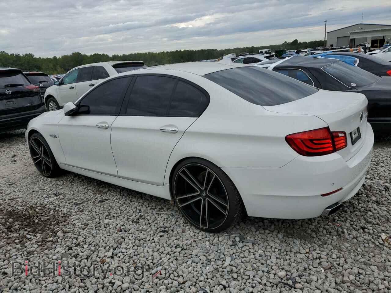 2011 BMW 5 SERIES - VIN: WBAFR9C56BC758757 - Фото 2