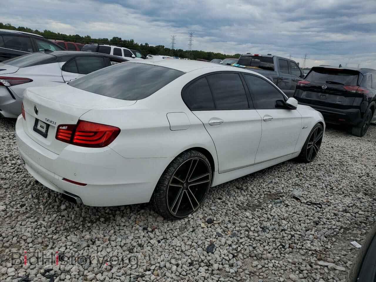 2011 BMW 5 SERIES - VIN: WBAFR9C56BC758757 - Фото 3