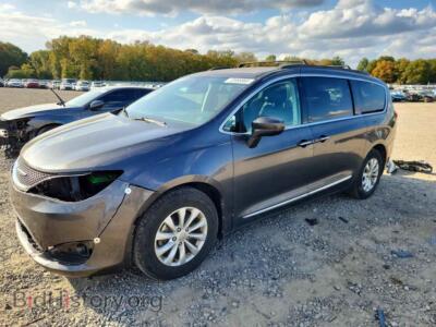 2017 Chrysler PACIFICA Touring L, серый — VIN 2C4RC1BG9HR613380, Copart