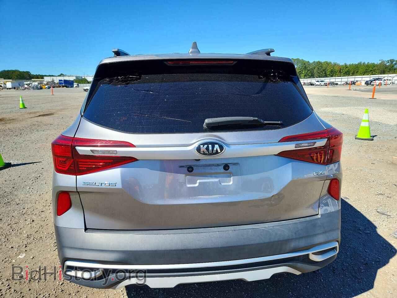2021 KIA SELTOS - VIN: KNDERCAA1M7056174 - Фото 6