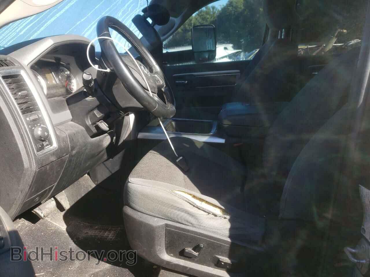 2017 RAM All Models - VIN: 3C6UR5ML8HG558816 - Photo 7