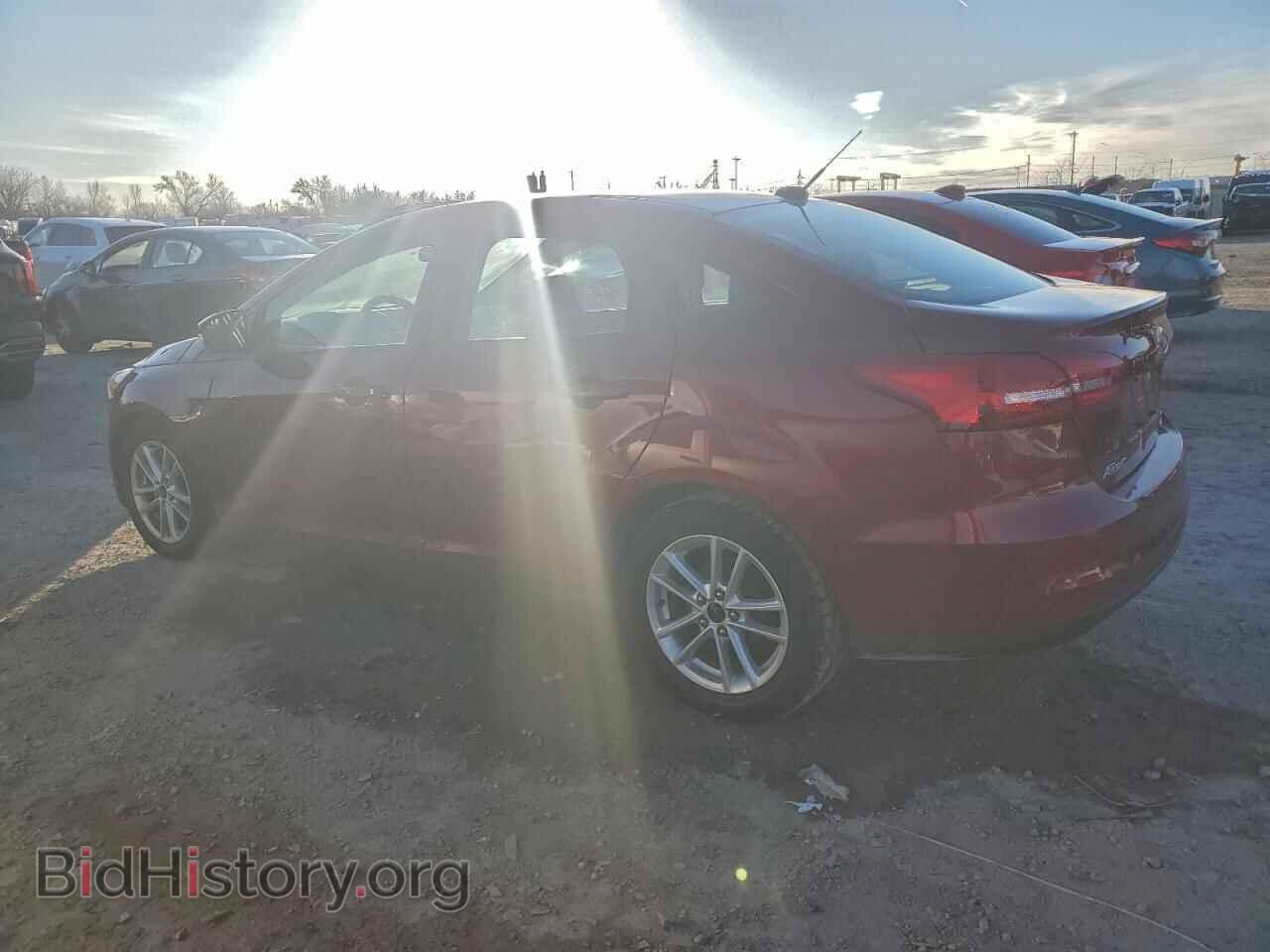 2016 FORD FOCUS - VIN: 1FADP3F28GL202946 - Фото 2