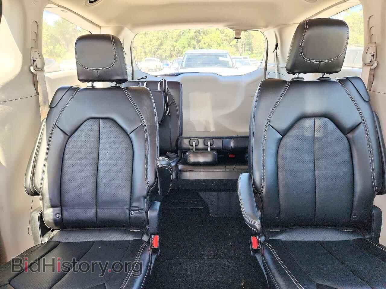 2024 Chrysler PACIFICA (VIN 2C4RC1BG8RR154893) — photo 10 of 15