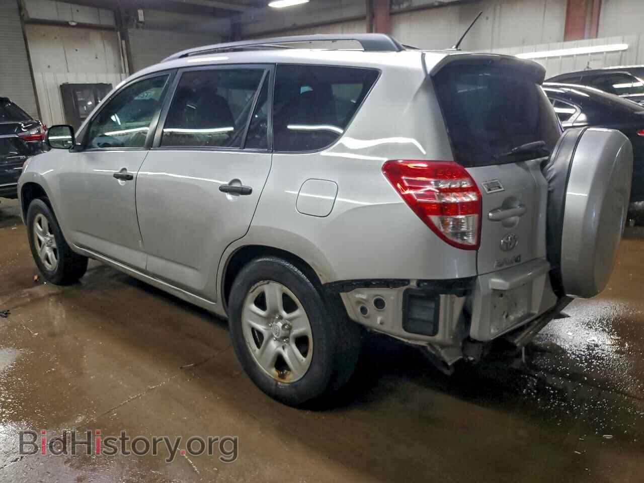 2011 TOYOTA RAV4 - VIN: 2T3BF4DV5BW167389 - Фото 2
