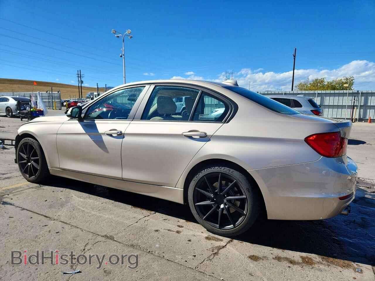 2013 BMW 3 SERIES - VIN: WBA3A5C58DF358543 - Photo 2