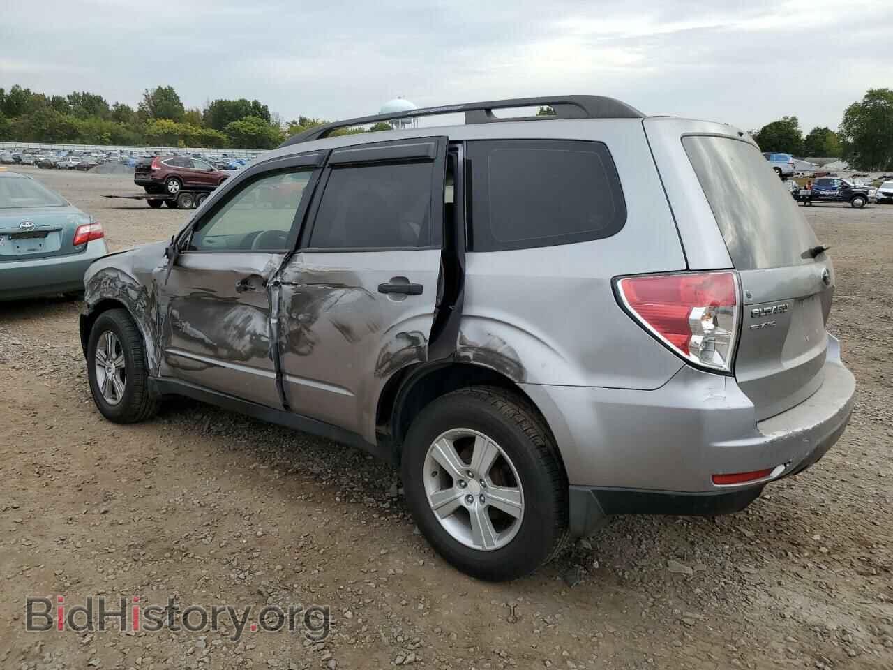 2011 SUBARU FORESTER - VIN: JF2SHABC2BH701563 - Фото 2