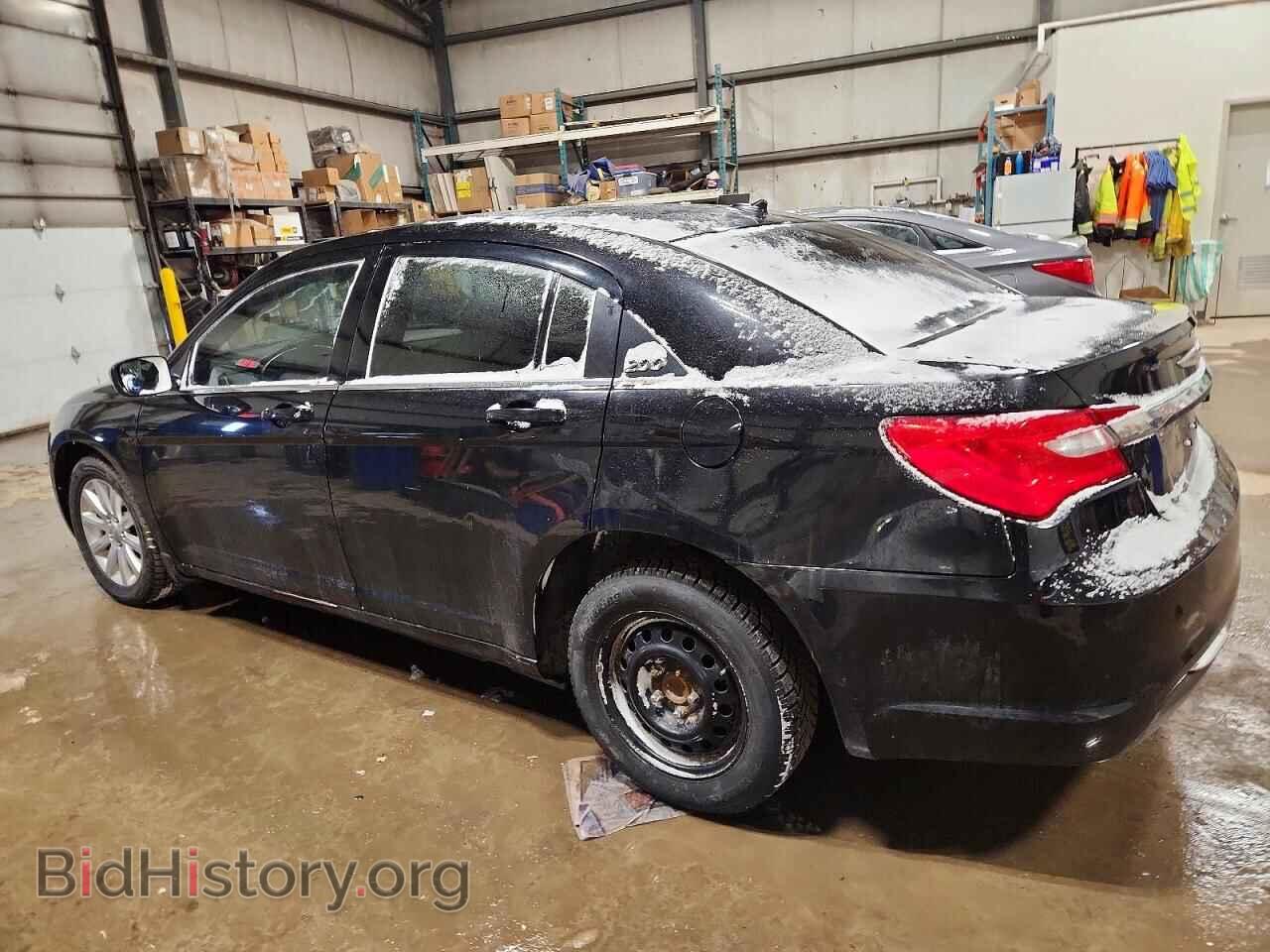 2013 CHRYSLER 200 - VIN: 1C3CCBBB0DN500123 - Фото 2