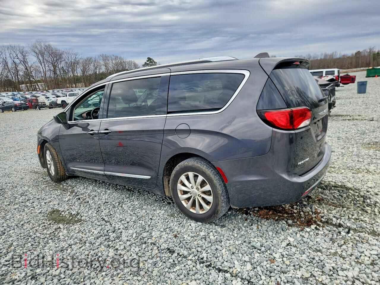 2019 CHRYSLER PACIFICA - VIN: 2C4RC1BG4KR685403 - Фото 2