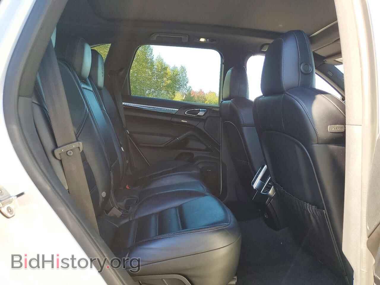 2017 PORSCHE CAYENNE - VIN: WP1AA2A23HKA89834 - Photo 11
