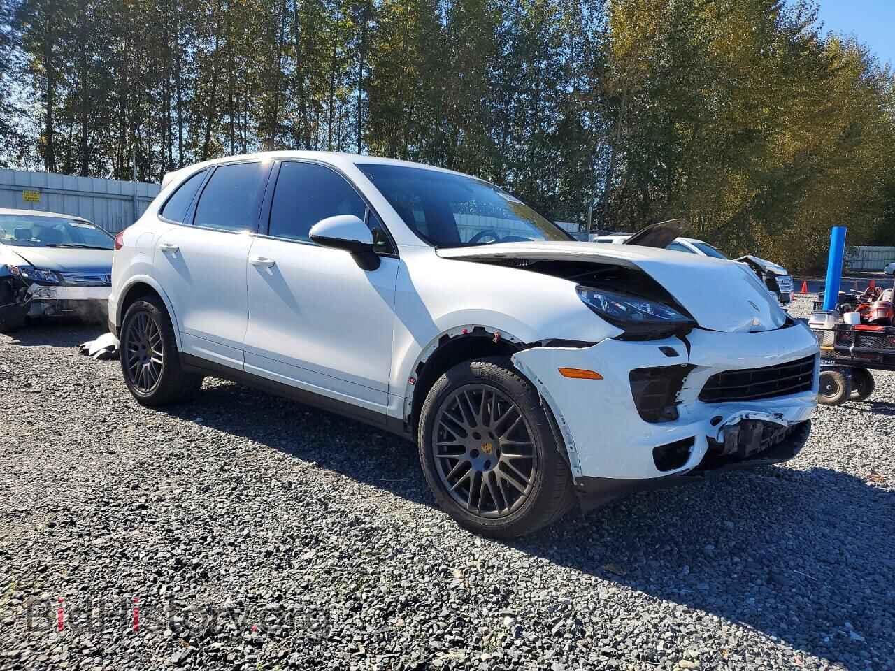 2017 PORSCHE CAYENNE - VIN: WP1AA2A23HKA89834 - Photo 4