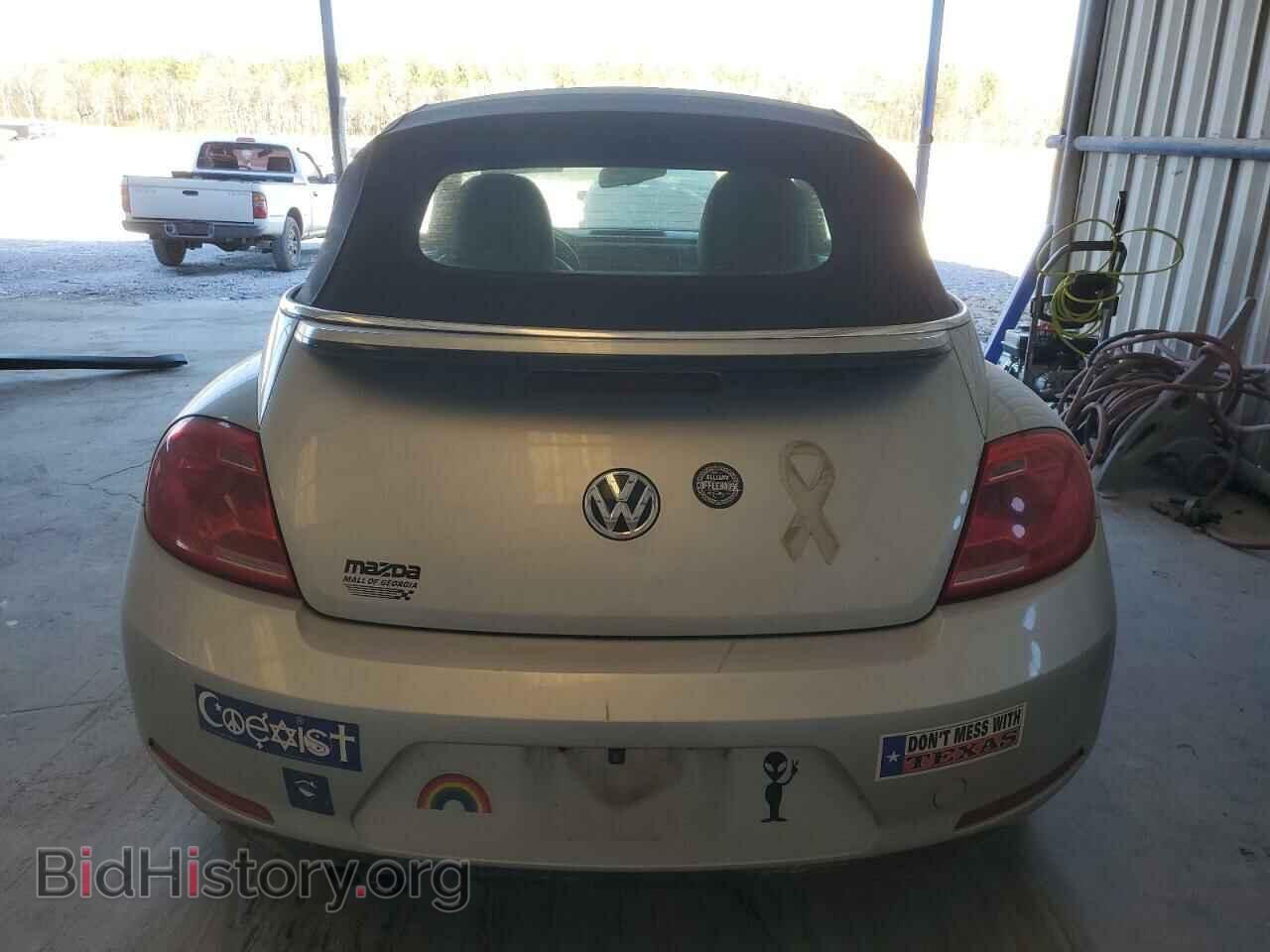 2013 VOLKSWAGEN BEETLE - VIN: 3VW5X7AT0DM831789 - Фото 6