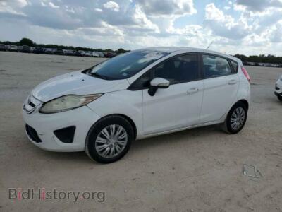 2013 Ford FIESTA SE, white — VIN 3FADP4EJ3DM195767, Copart