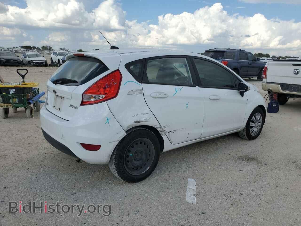 2013 FORD FIESTA - VIN: 3FADP4EJ3DM195767 - Фото 3