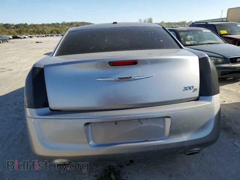 2014 Chrysler 300 (VIN 2C3CCABG0EH136012) — photo 6 of 12