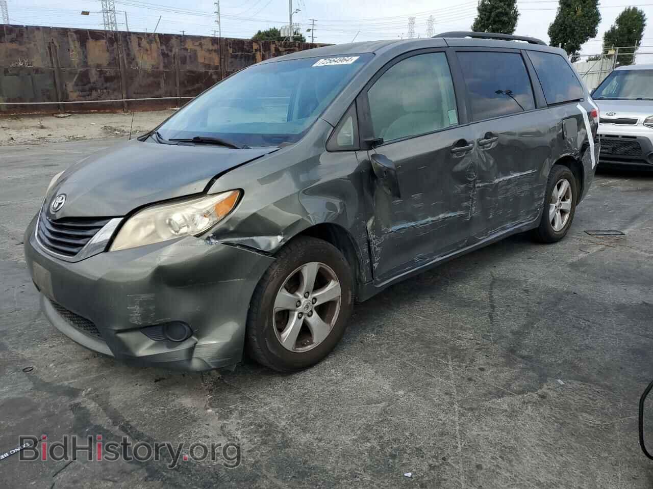 Фотография 5TDKA3DC2CS012941 - TOYOTA SIENNA 2012