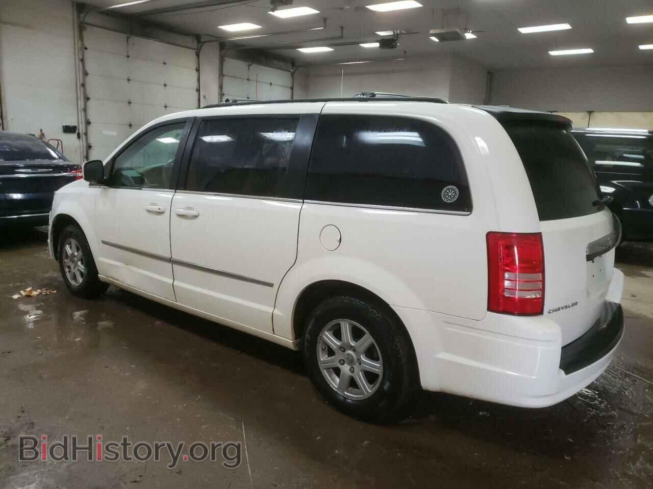 2010 CHRYSLER MINIVAN - VIN: 2A4RR5D12AR260625 - Фото 2