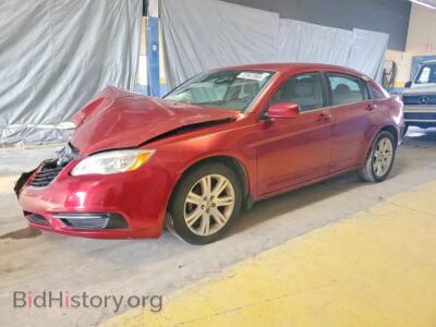 2012 Chrysler 200 Touring, maroon — VIN 1C3CCBBB6CN302404, Copart