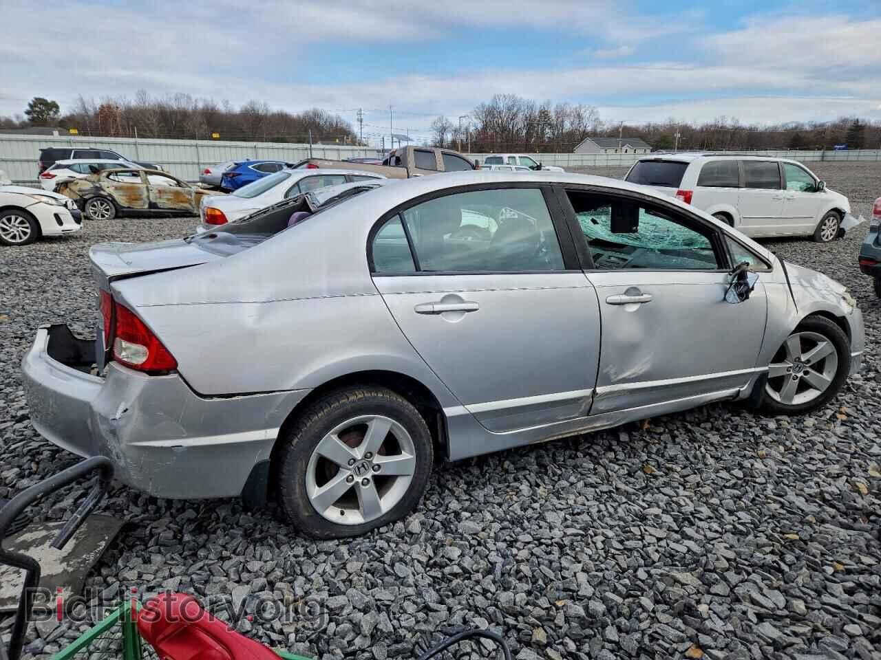 2011 HONDA CIVIC - VIN: 19XFA1F63BE009374 - Фото 3