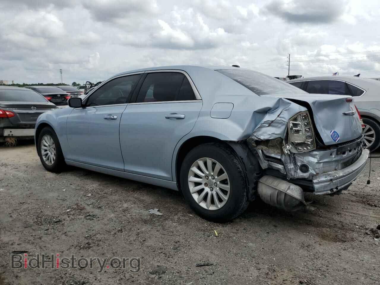 2013 CHRYSLER 300 - VIN: 2C3CCAAG7DH589592 - Фото 2