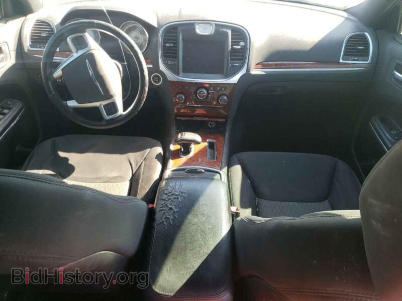 2012 Chrysler 300 (VIN 2C3CCAAG2CH312234) — фото 8 из 13