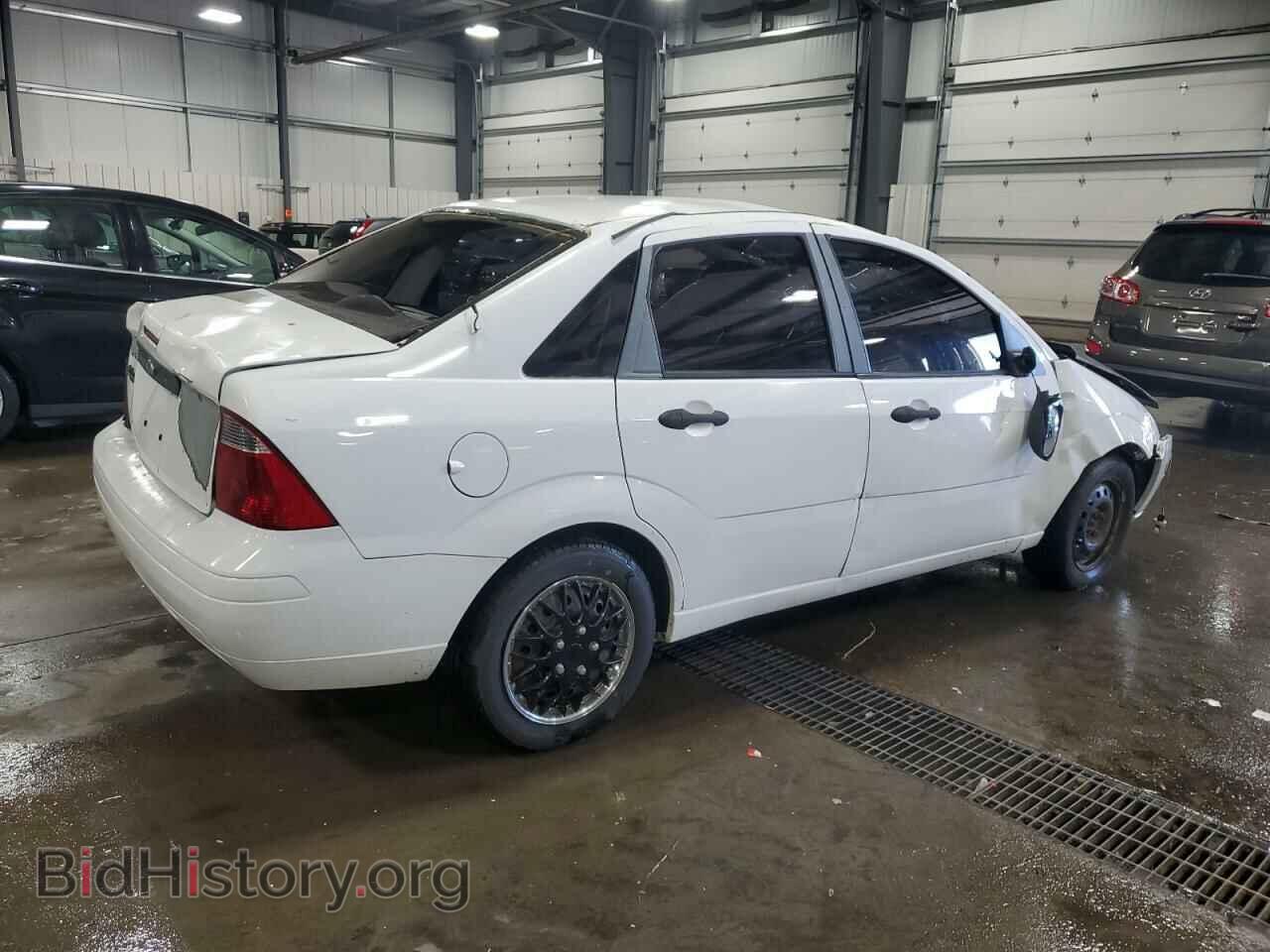 2007 FORD FOCUS - VIN: 1FAFP34N57W332042 - Фото 3