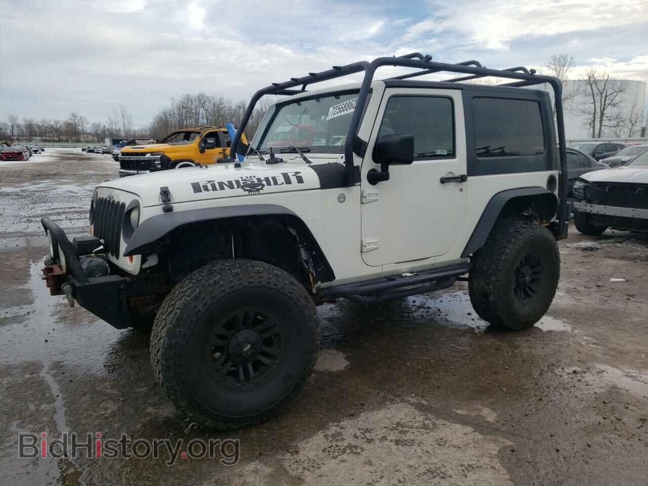 Photo 1J4AA2D10AL191896 - JEEP WRANGLER 2010