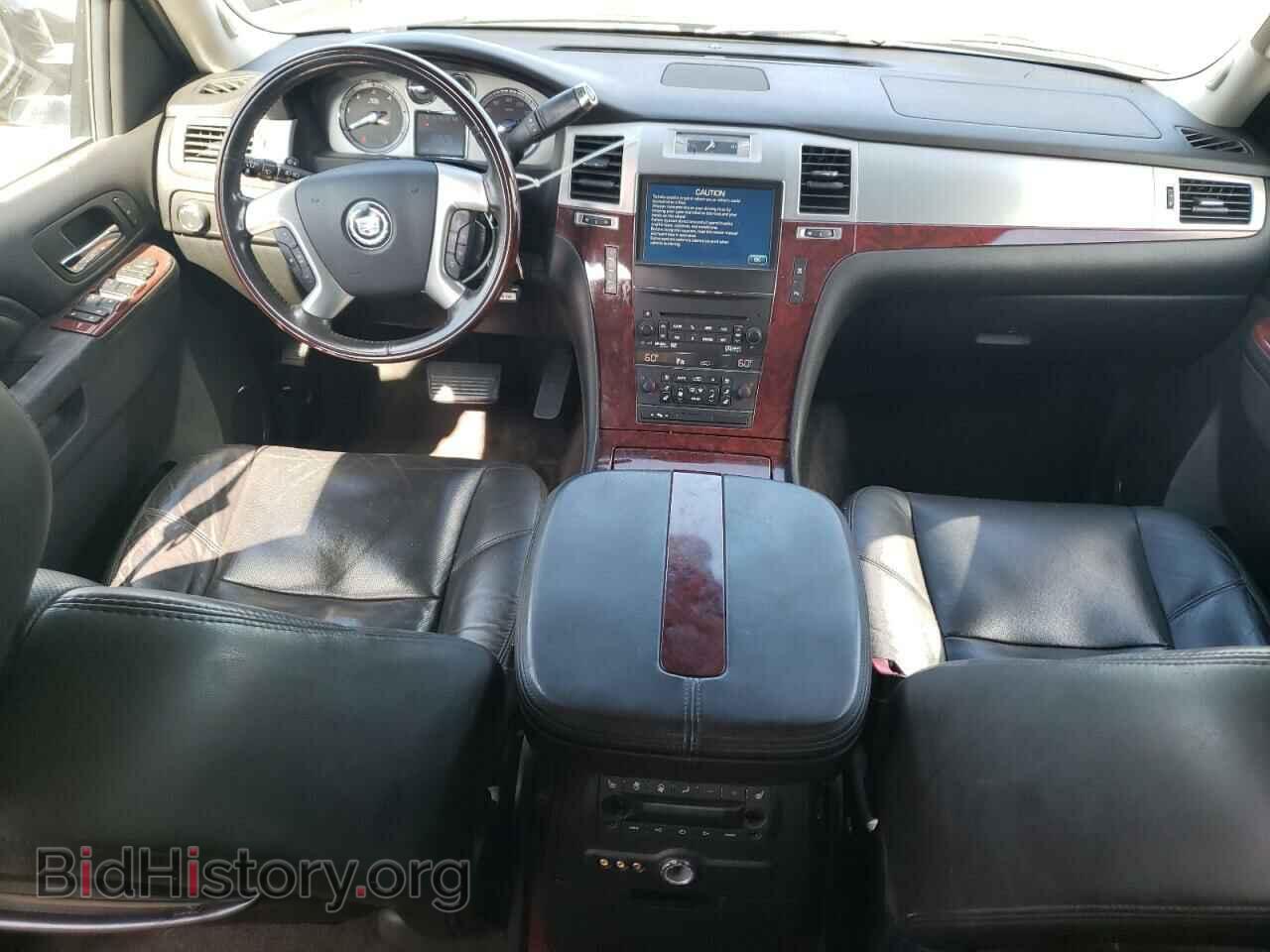 2011 CADILLAC ESCALADE - VIN: 1GYS4AEF5BR303574 - Фото 8