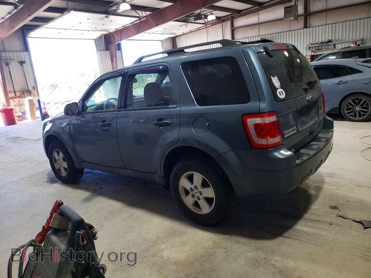 2011 FORD ESCAPE - VIN: 1FMCU9DG0BKB99549 - Photo 2