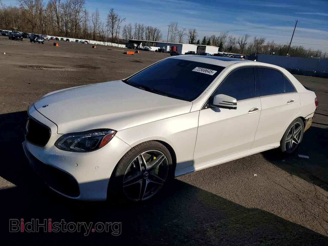 Photo WDDHF9BB9EB041703 - MERCEDES-BENZ E-CLASS 2014
