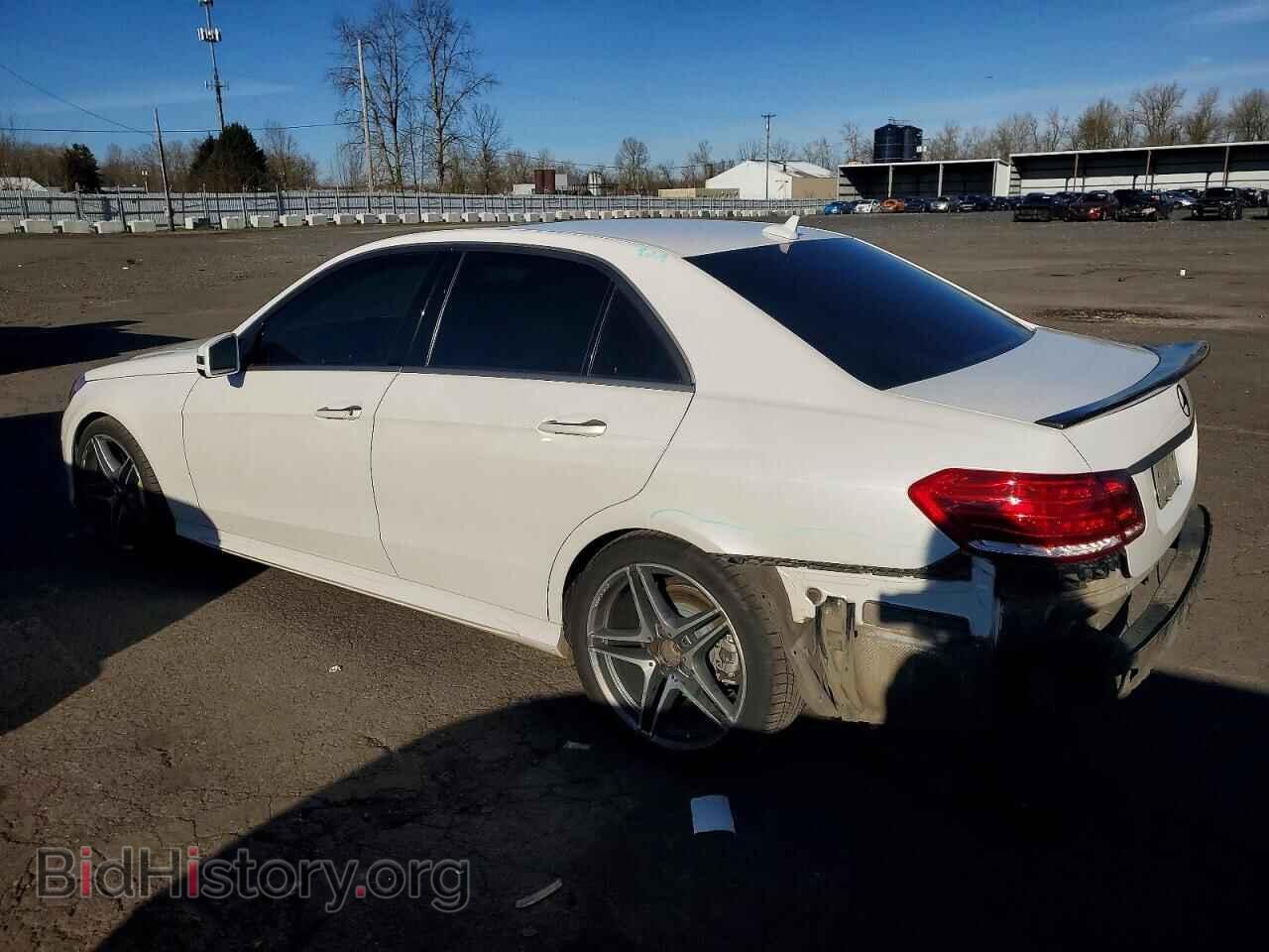 2014 MERCEDES-BENZ E-CLASS - VIN: WDDHF9BB9EB041703 - Фото 2