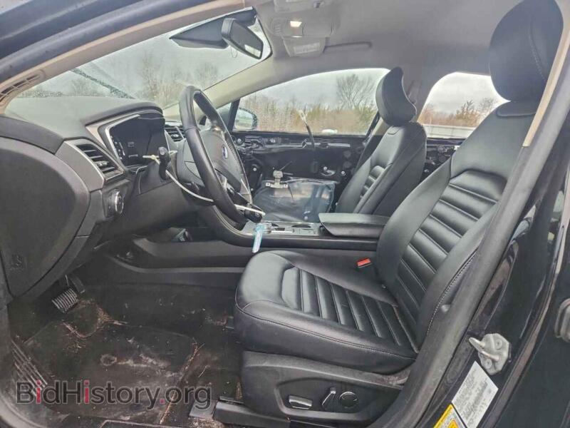 2019 Ford FUSION (VIN 3FA6P0CD8KR224629) — photo 7 of 13