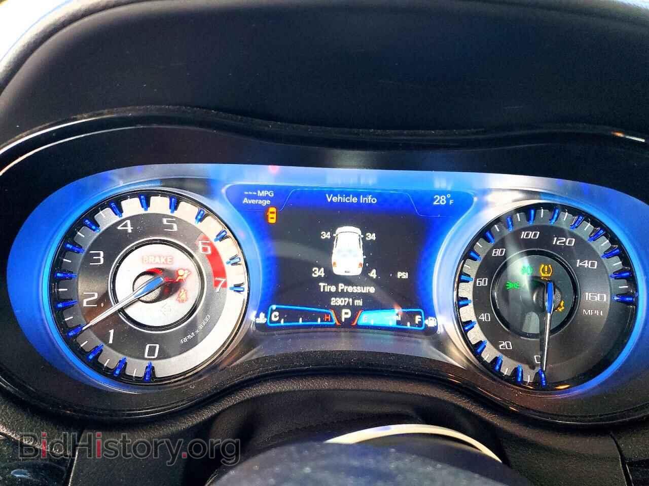 2023 CHRYSLER 300 - VIN: 2C3CCABT1PH676811 - Фото 9