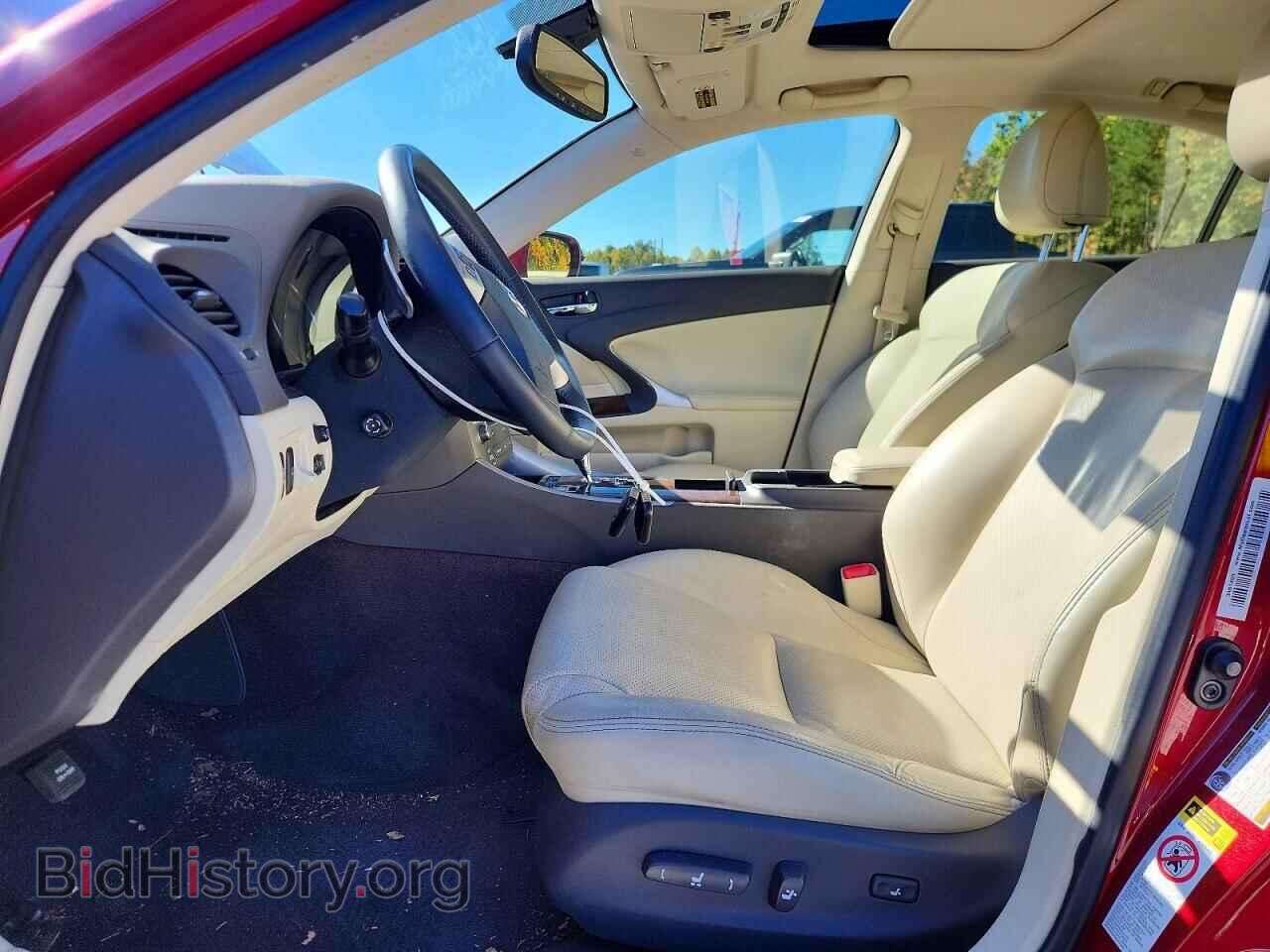 2011 LEXUS IS - VIN: JTHCE5C24B5001214 - Photo 7