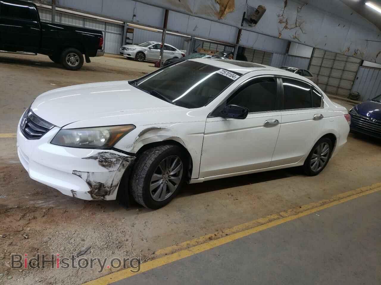 Photo 1HGCP2F85BA007560 - HONDA ACCORD 2011