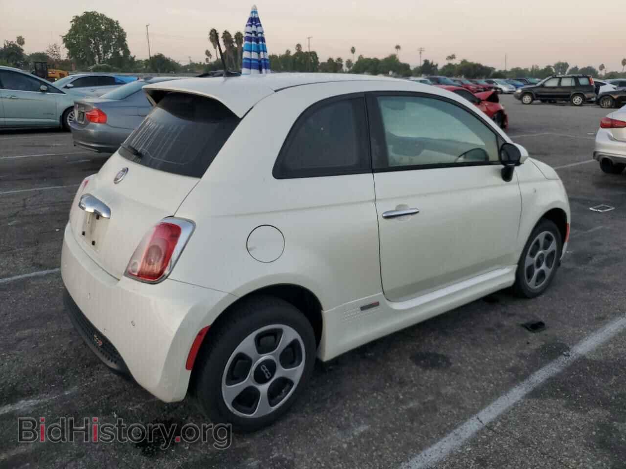 2015 FIAT 500 - VIN: 3C3CFFGE1FT549724 - Фото 3