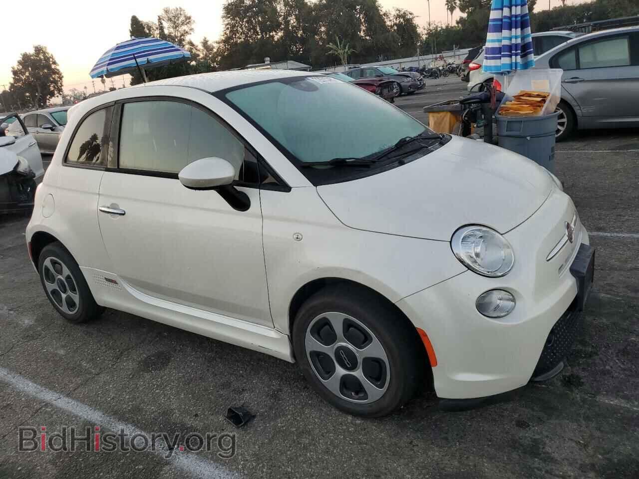 2015 FIAT 500 - VIN: 3C3CFFGE1FT549724 - Фото 4