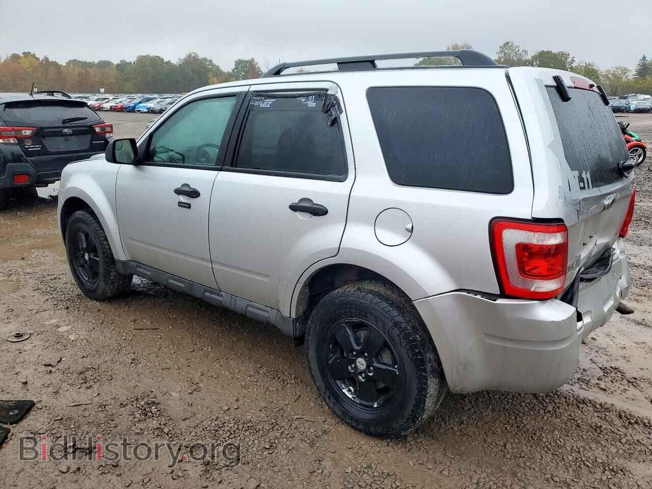 2011 FORD ESCAPE - VIN: 1FMCU9D79BKA41372 - Photo 2