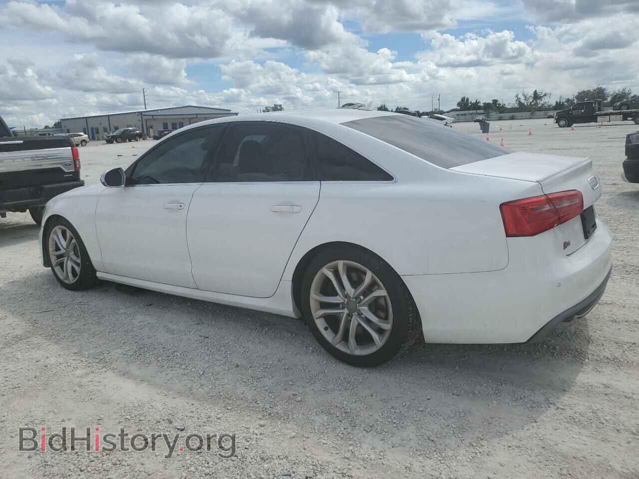 2013 AUDI S6/RS6 - VIN: WAUJ2AFC5DN073991 - Фото 2