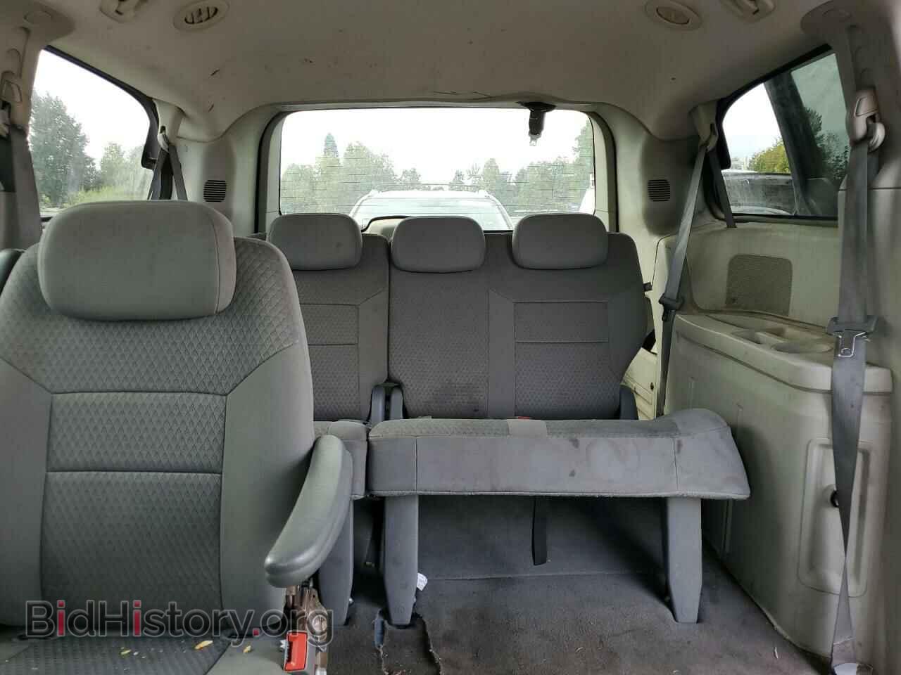2008 CHRYSLER MINIVAN - VIN: 2A8HR44H58R631983 - Фото 10